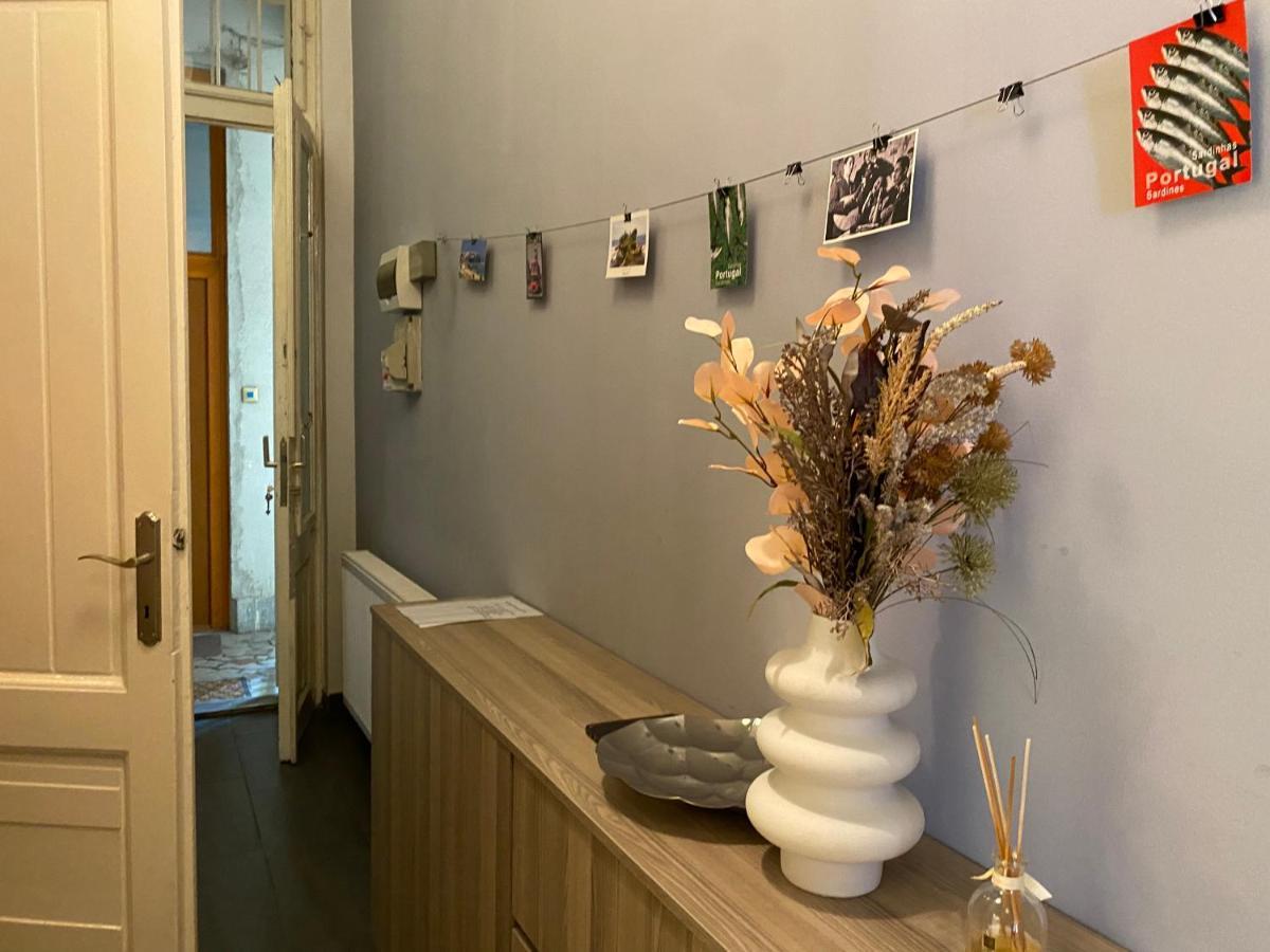 Stylish Apartment by the Vígszínház Theater Budapest Kültér fotó