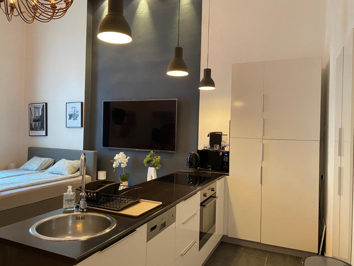 Stylish Apartment by the Vígszínház Theater Budapest Kültér fotó